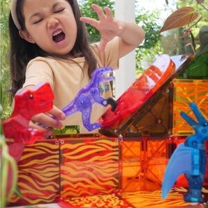 New Magna-Tiles Dino World 40-Piece Set Children’s Magna Tiles Limited Edition